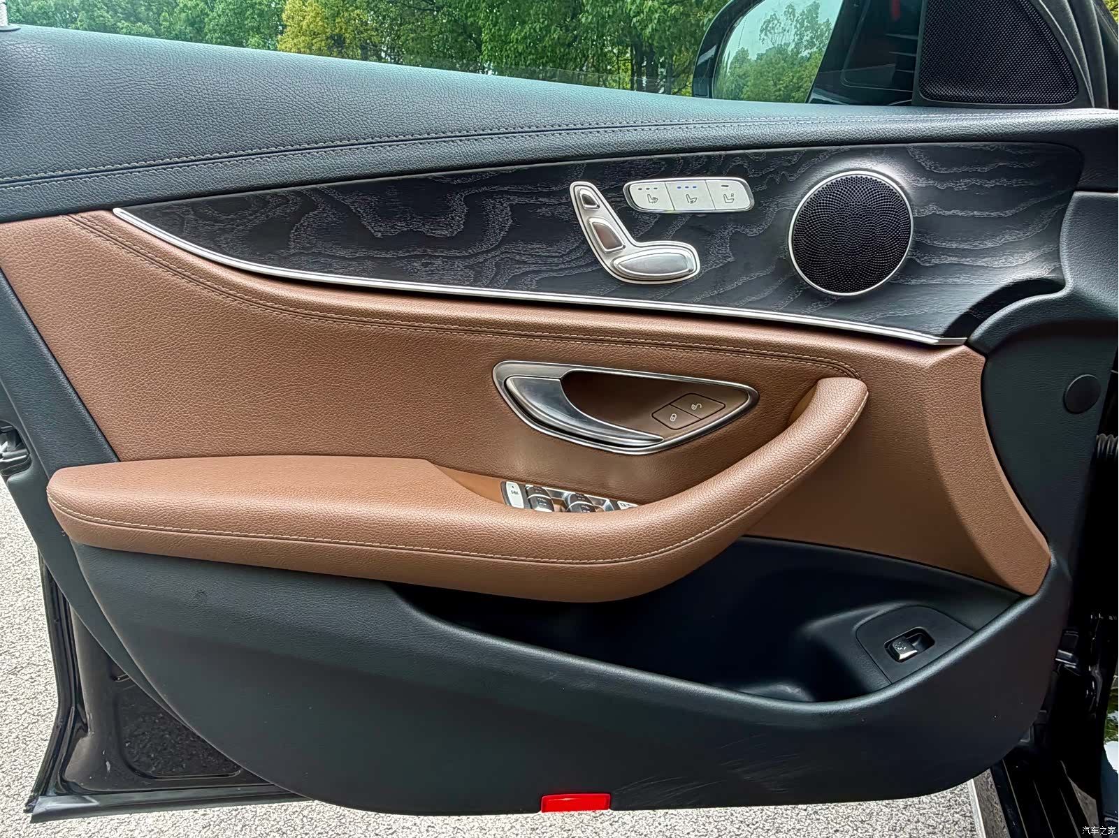 Mercedes-Benz E-Class, 2019 14