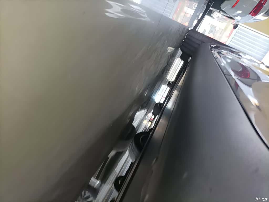 Tesla Model Y, 2023 22