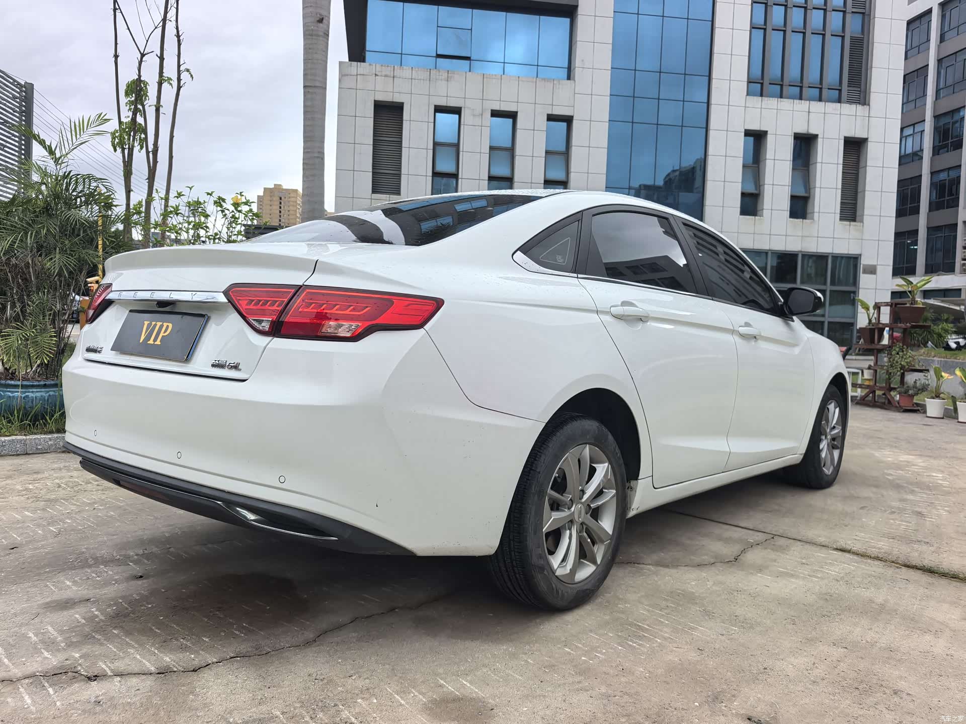 Geely Emgrand, 2020 12