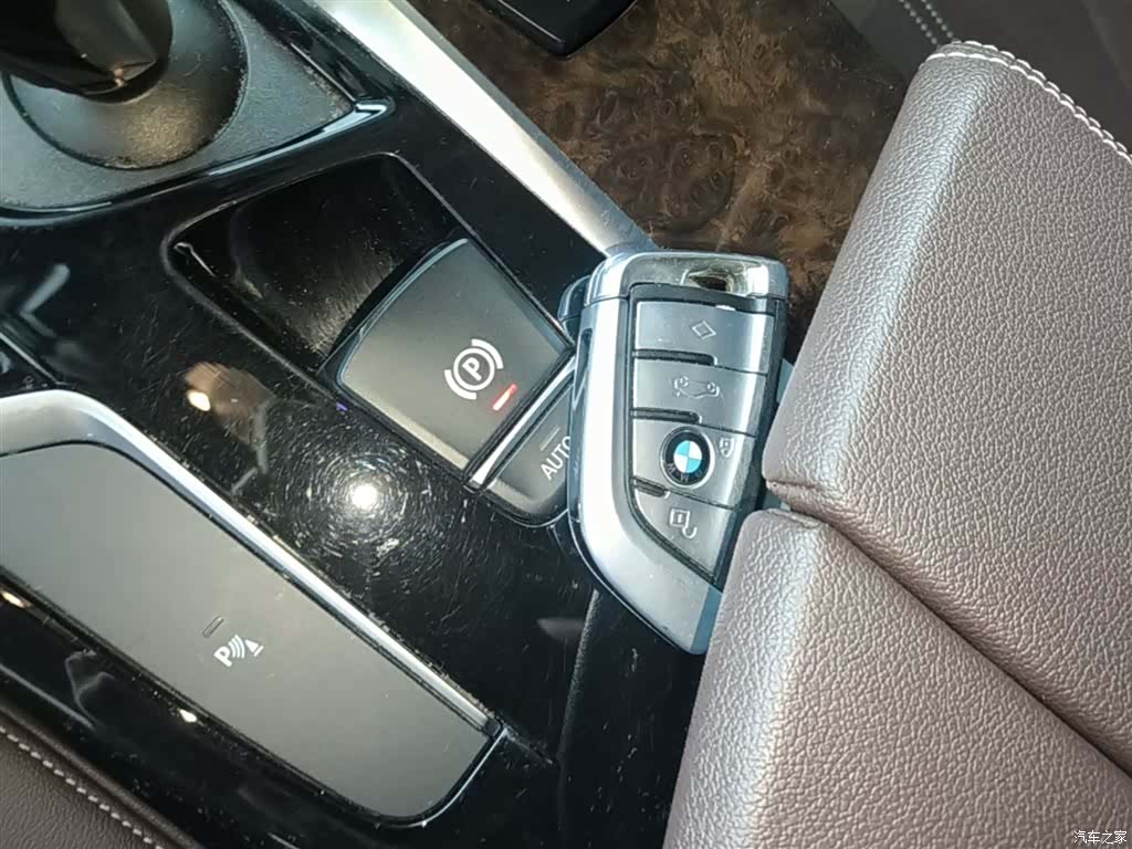 BMW 5 Series, 2020 9