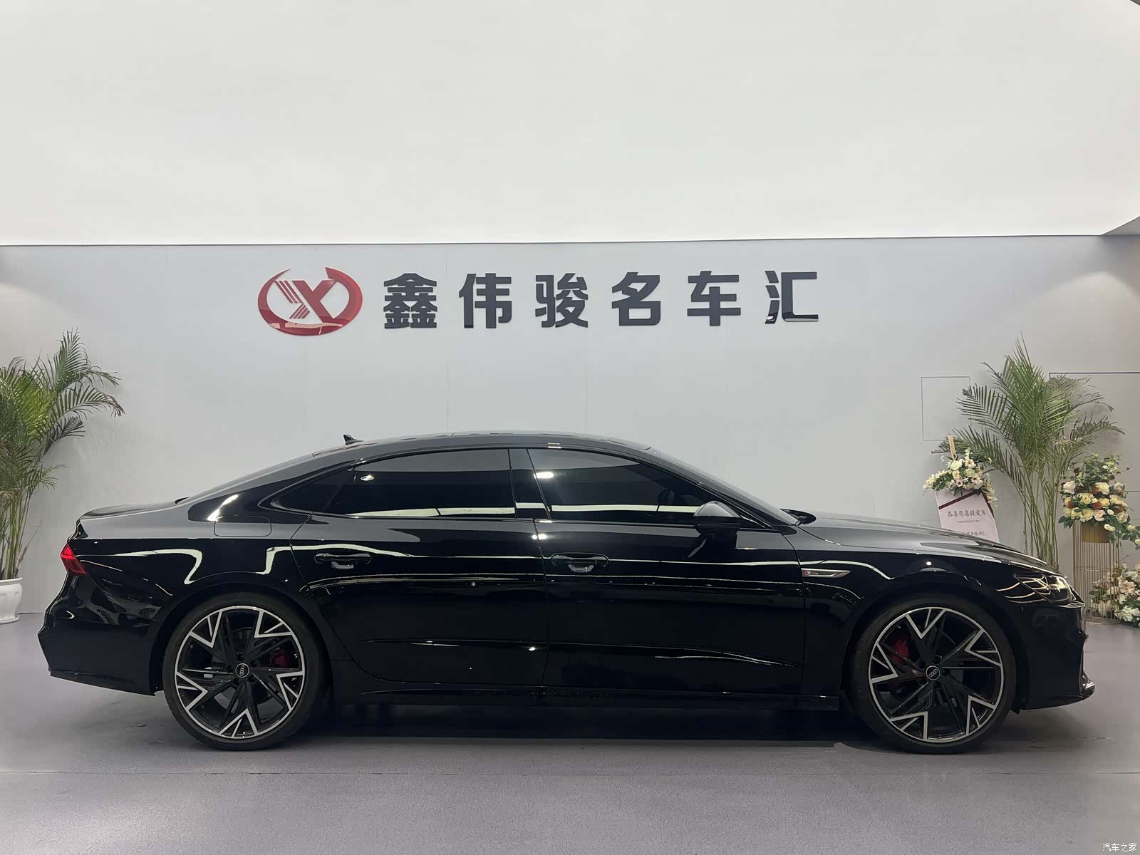 Audi A7L, 2024 все фото