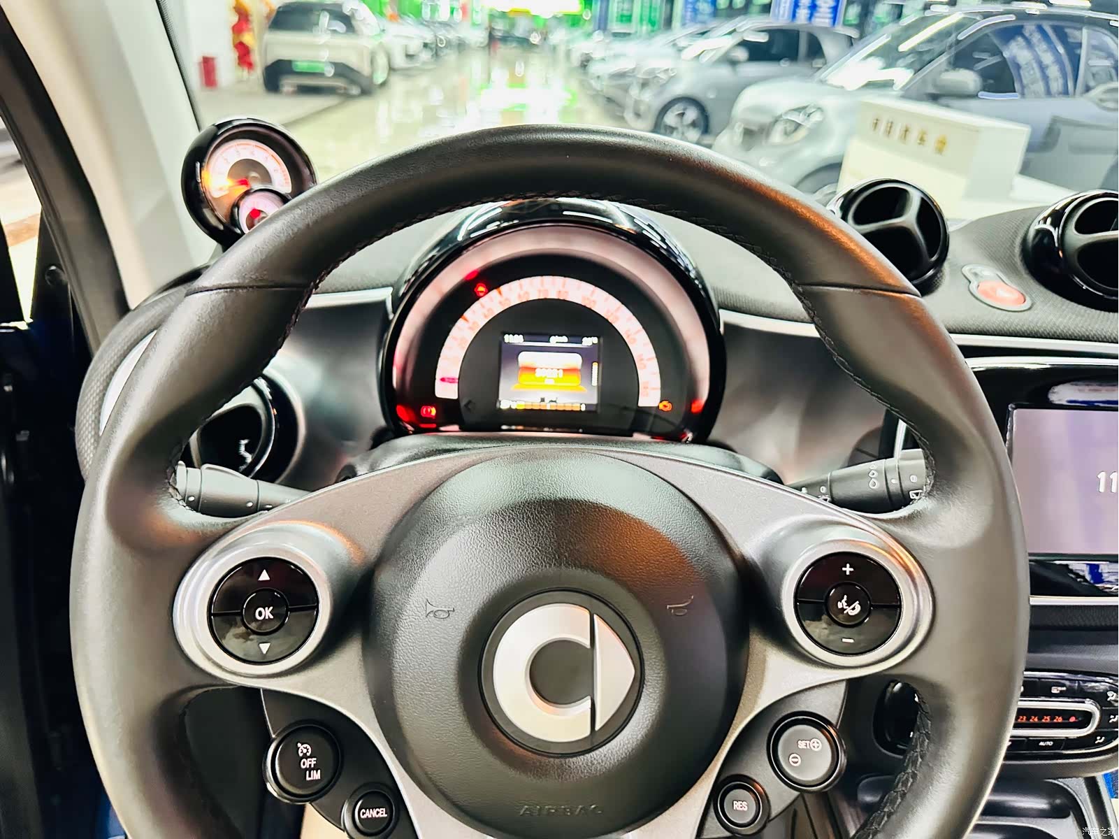 Smart Fortwo, 2018 35