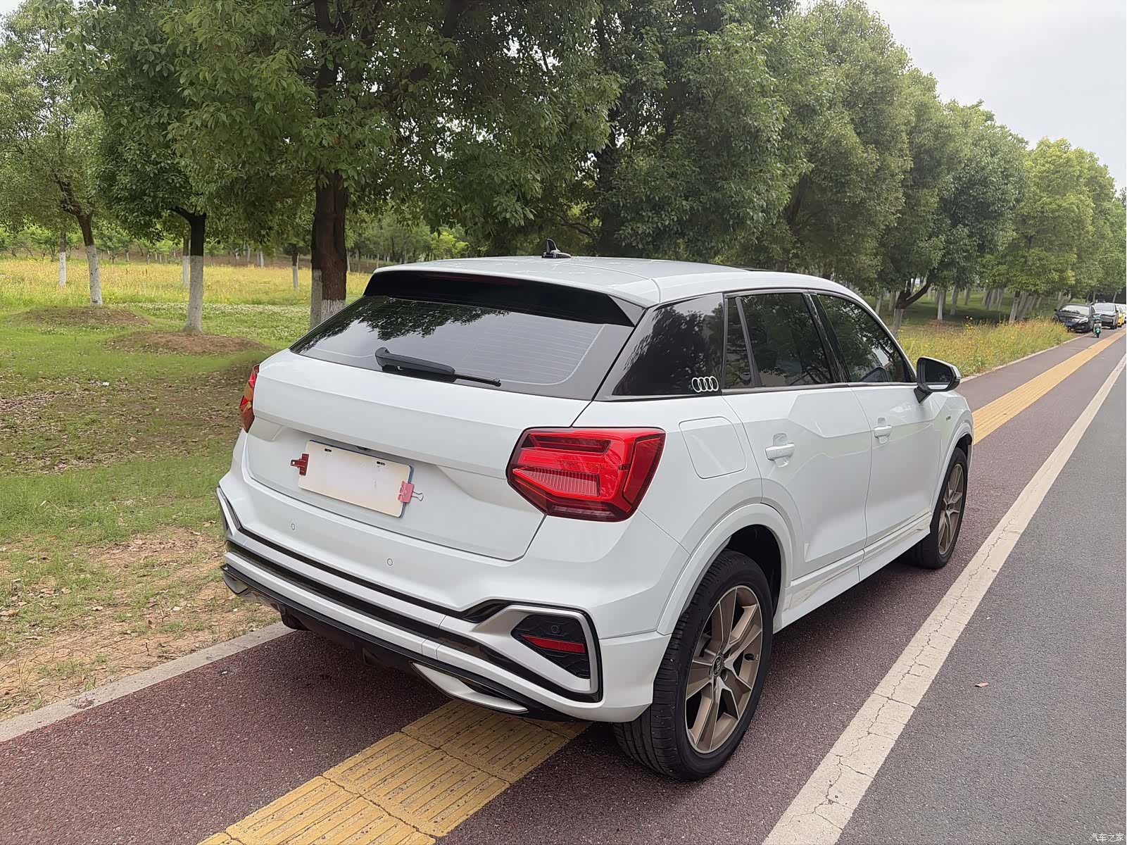 Audi Q2L, 2022 8
