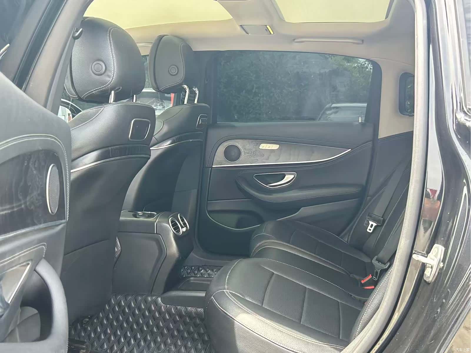 Mercedes-Benz E-Class, 2018 8
