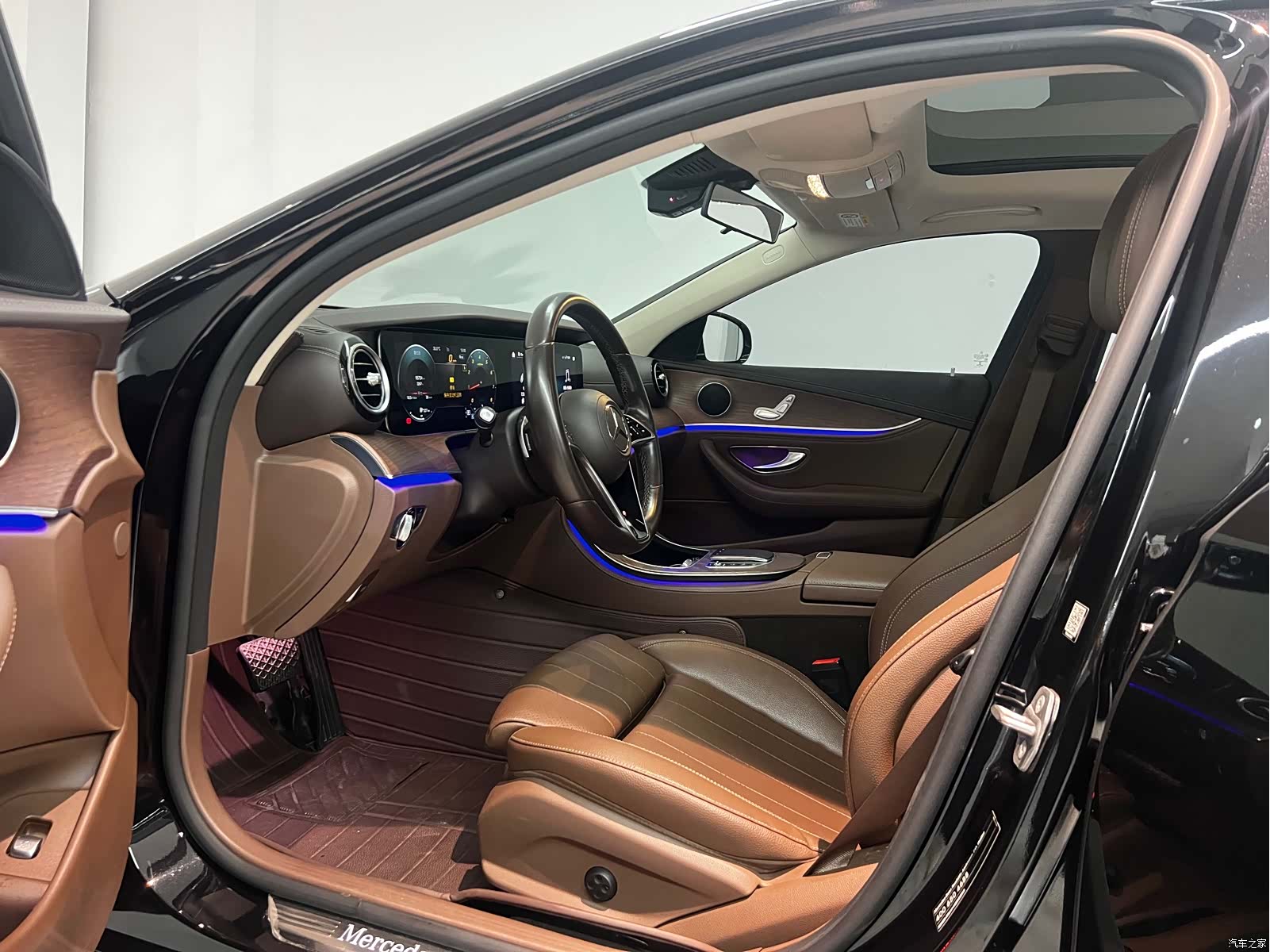Mercedes-Benz E-Class, 2022 4