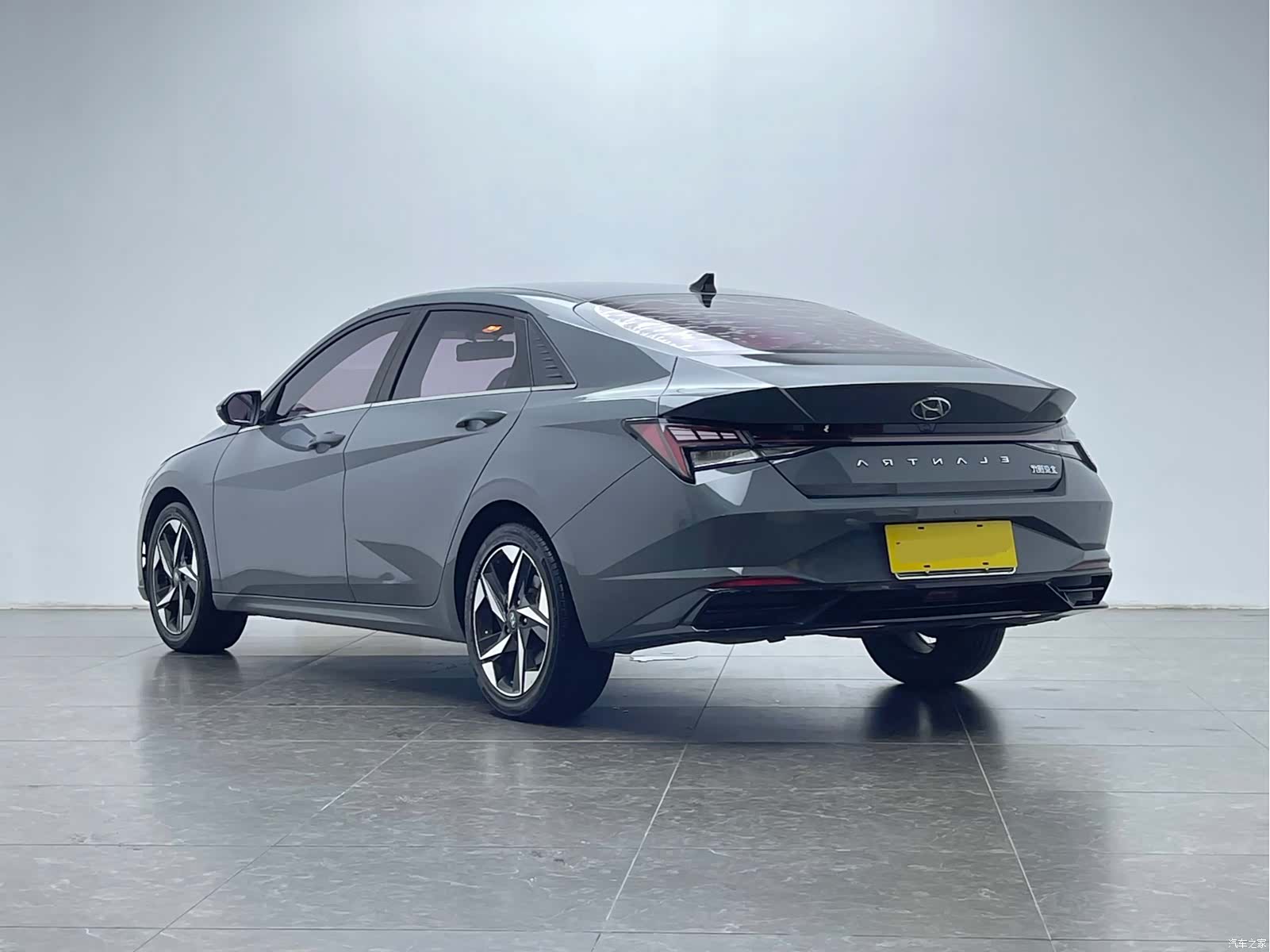 Hyundai Elantra, 2021 6
