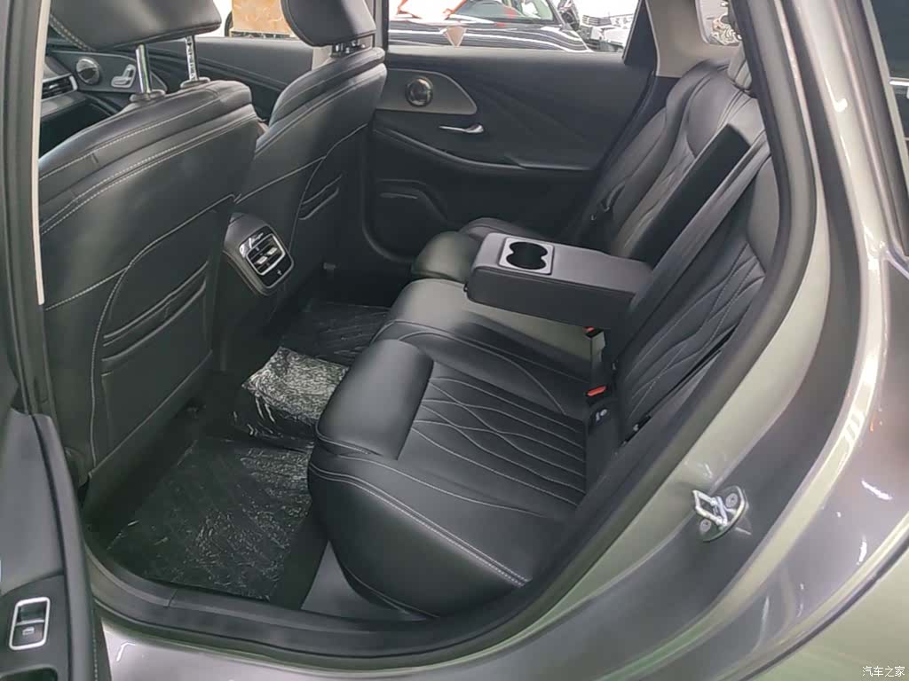 Chery Arrizo 8, 2024 17