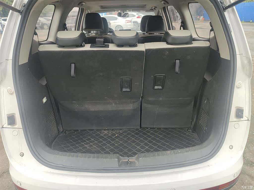 Wuling 730, 2018 16