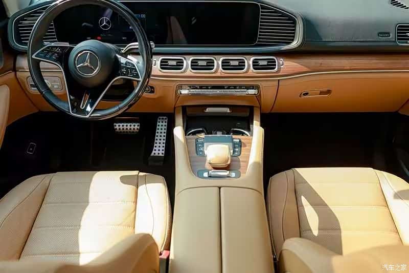 Mercedes-Benz GLS, 2025 7