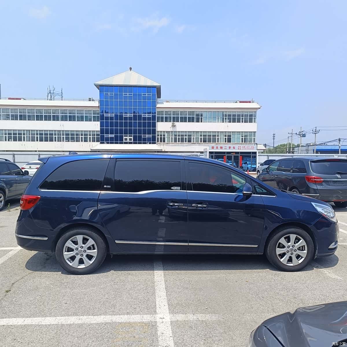 Buick GL8, 2017 8