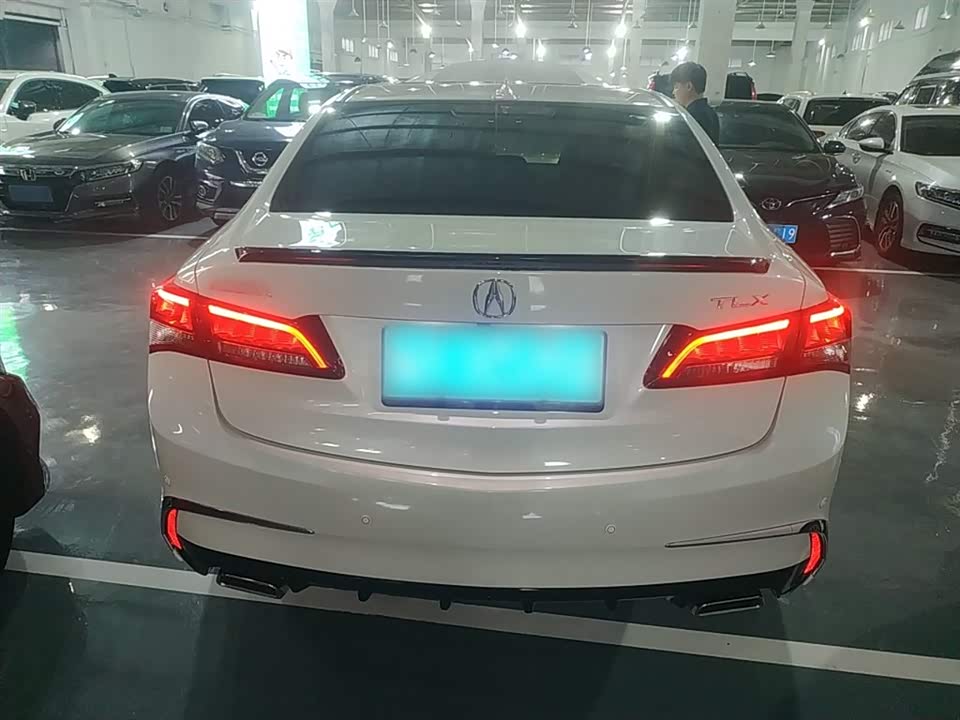 Acura TLX-L
