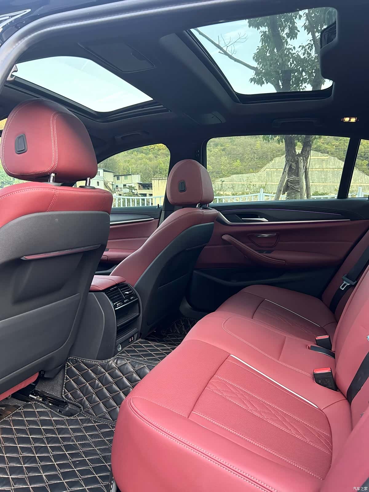 BMW 5 Series, 2024 9