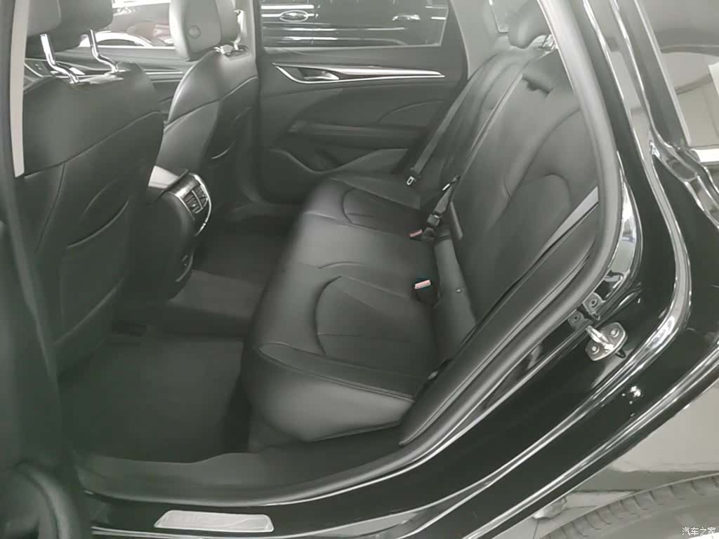 Buick LaCrosse, 2017 17