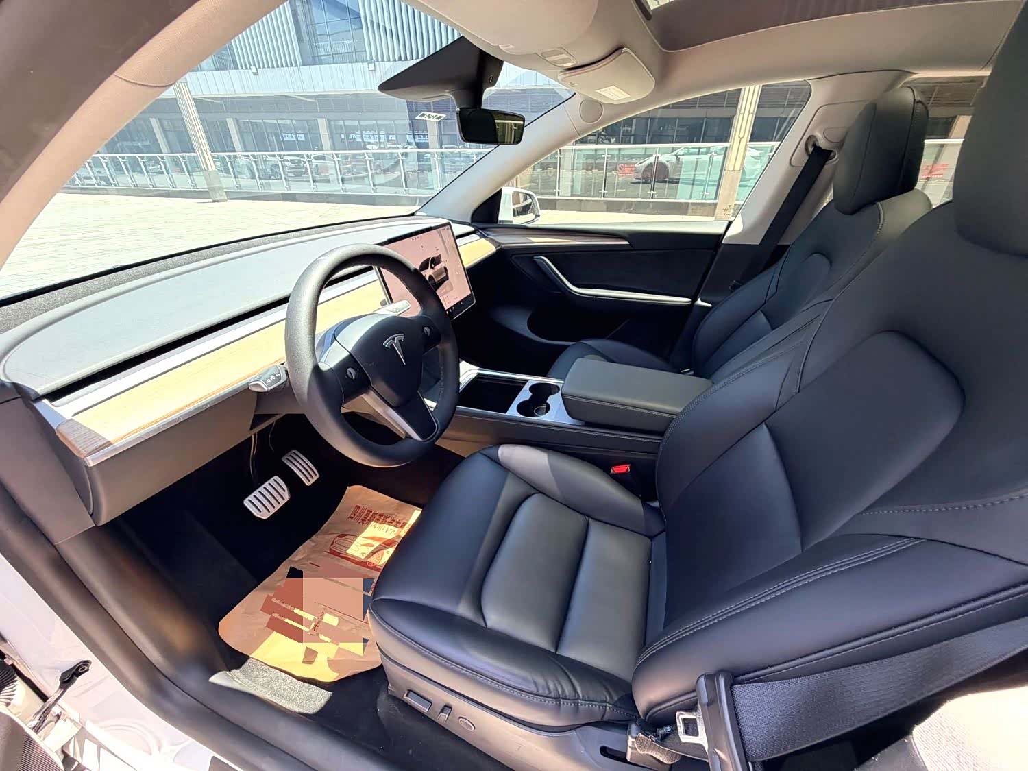Tesla Model Y, 2021 4