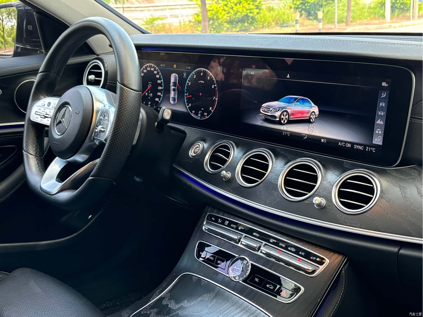 Mercedes-Benz E-Class, 2019 14