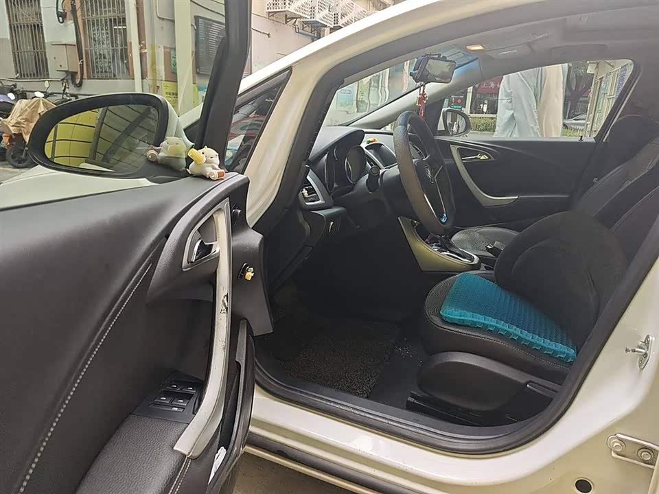 Buick Yinglang