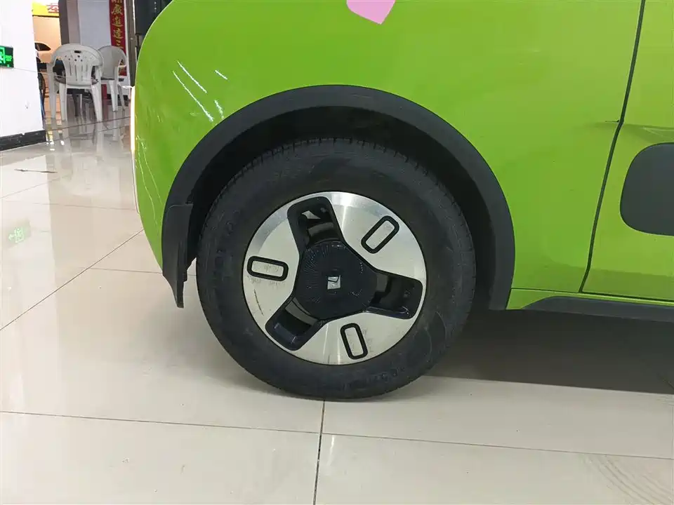 Baoding KiWi EV