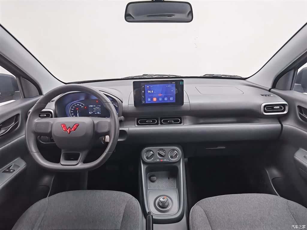 Wuling Hongguang, 2025 все фото