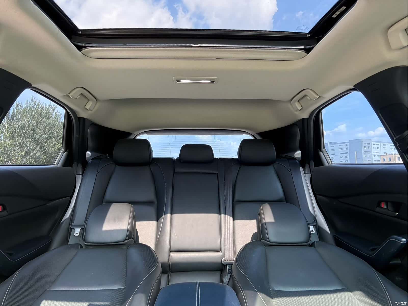 Mazda CX-30, 2022 11