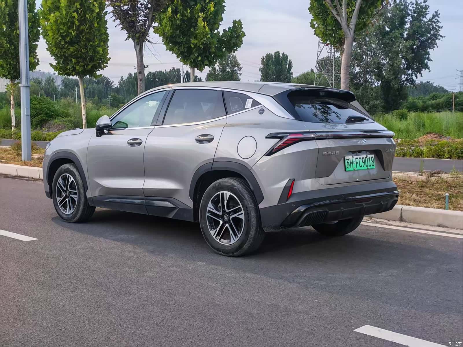 Jetour L6, 2025 2