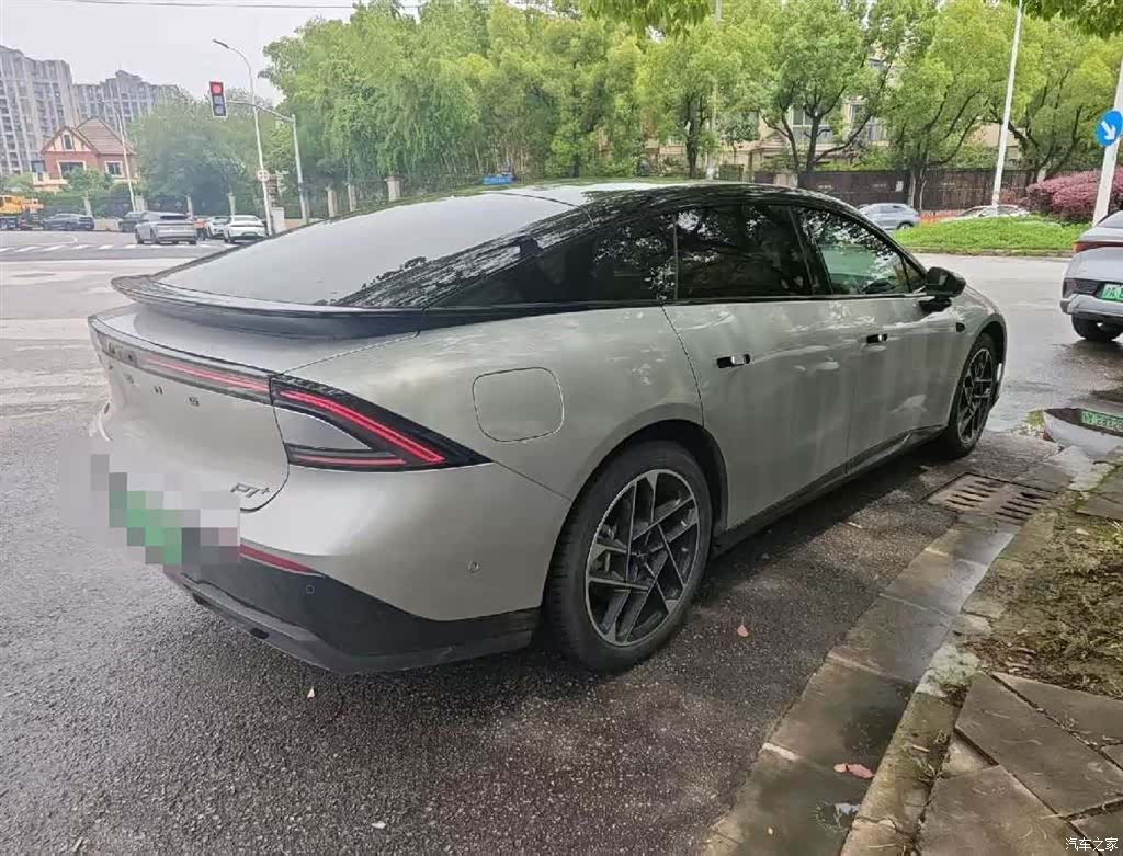 Xpeng P7, 2025 4