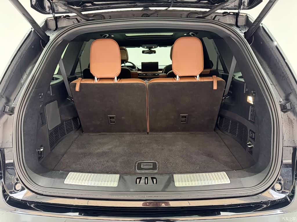 Lincoln Aviator, 2021 14