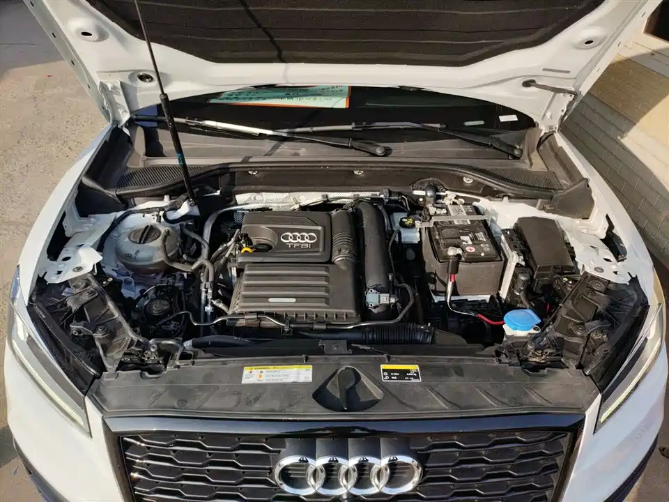 Audi Q2L