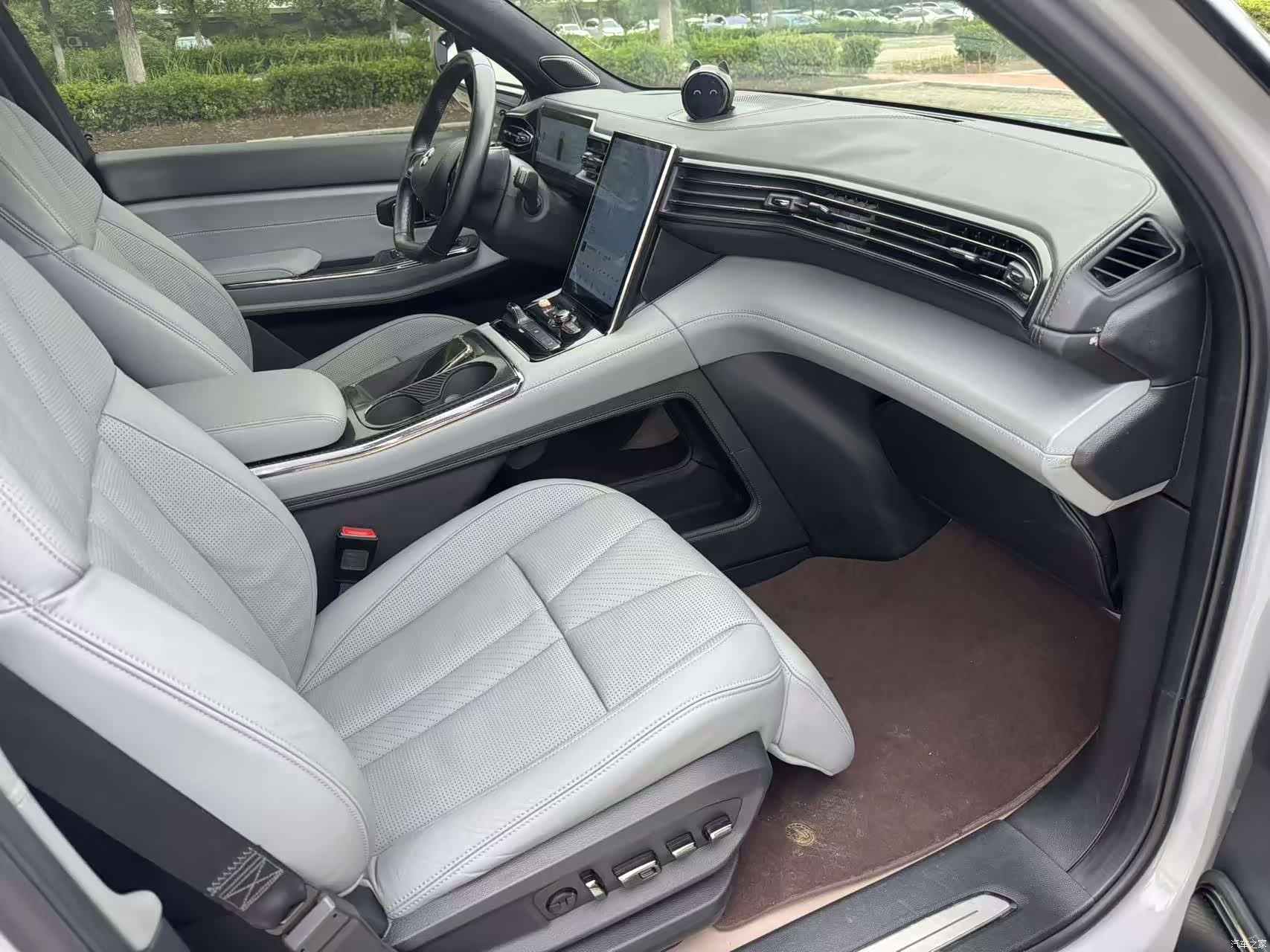 NIO ES8, 2021 24