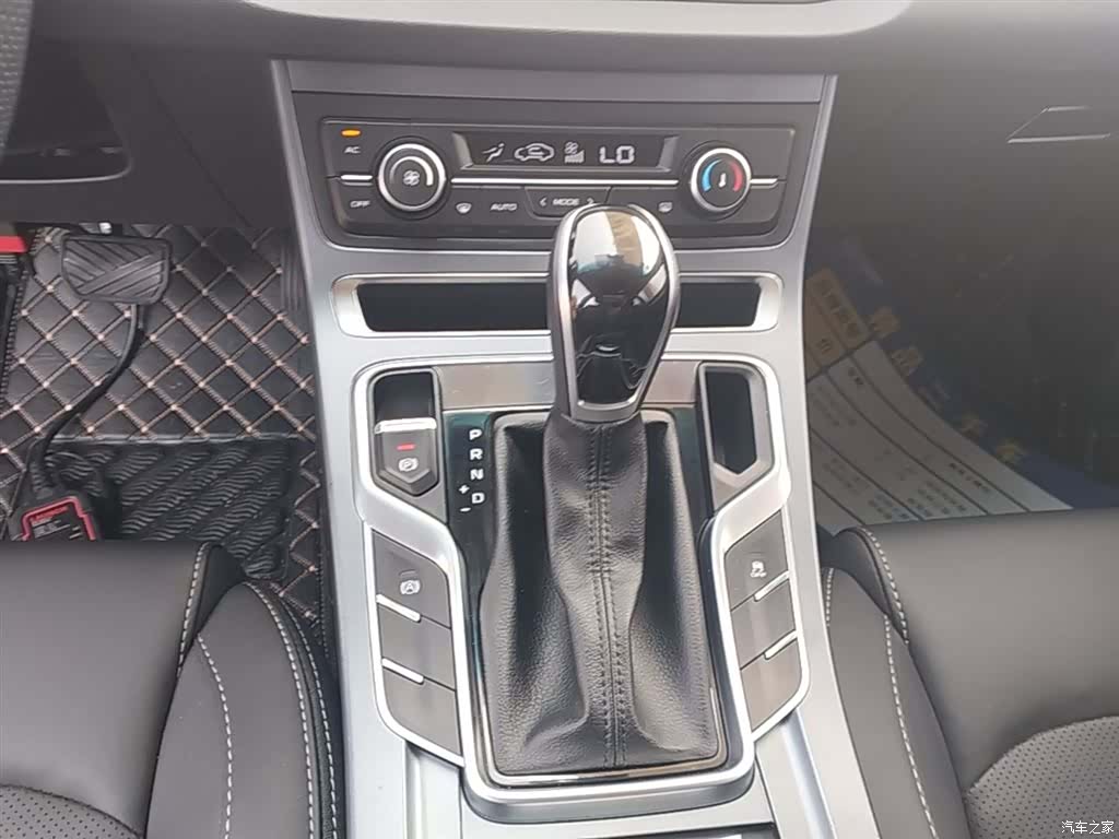 Geely Emgrand, 2018 14