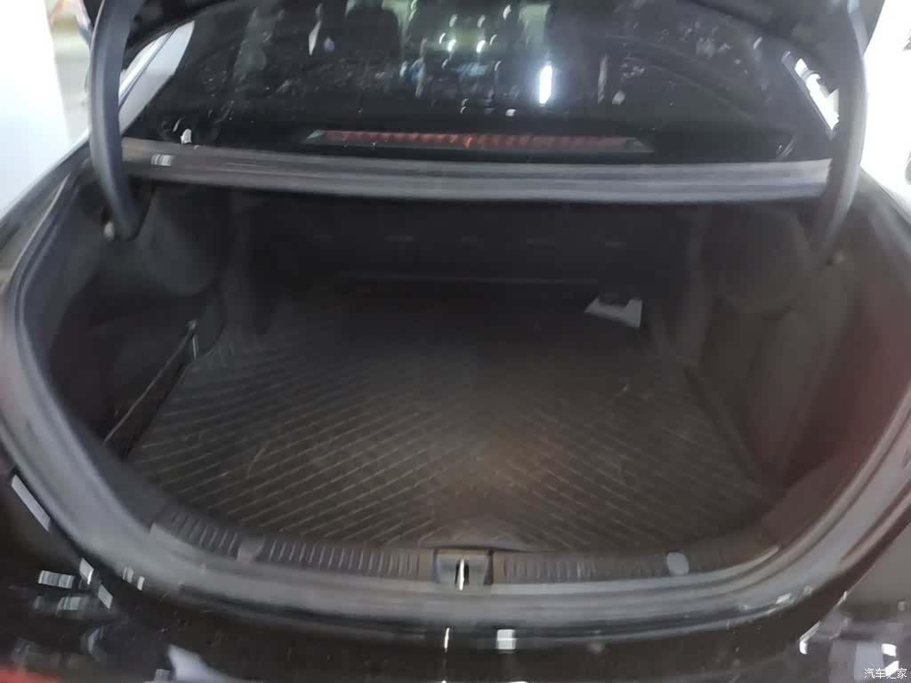 Mercedes-Benz E-Class, 2021 19