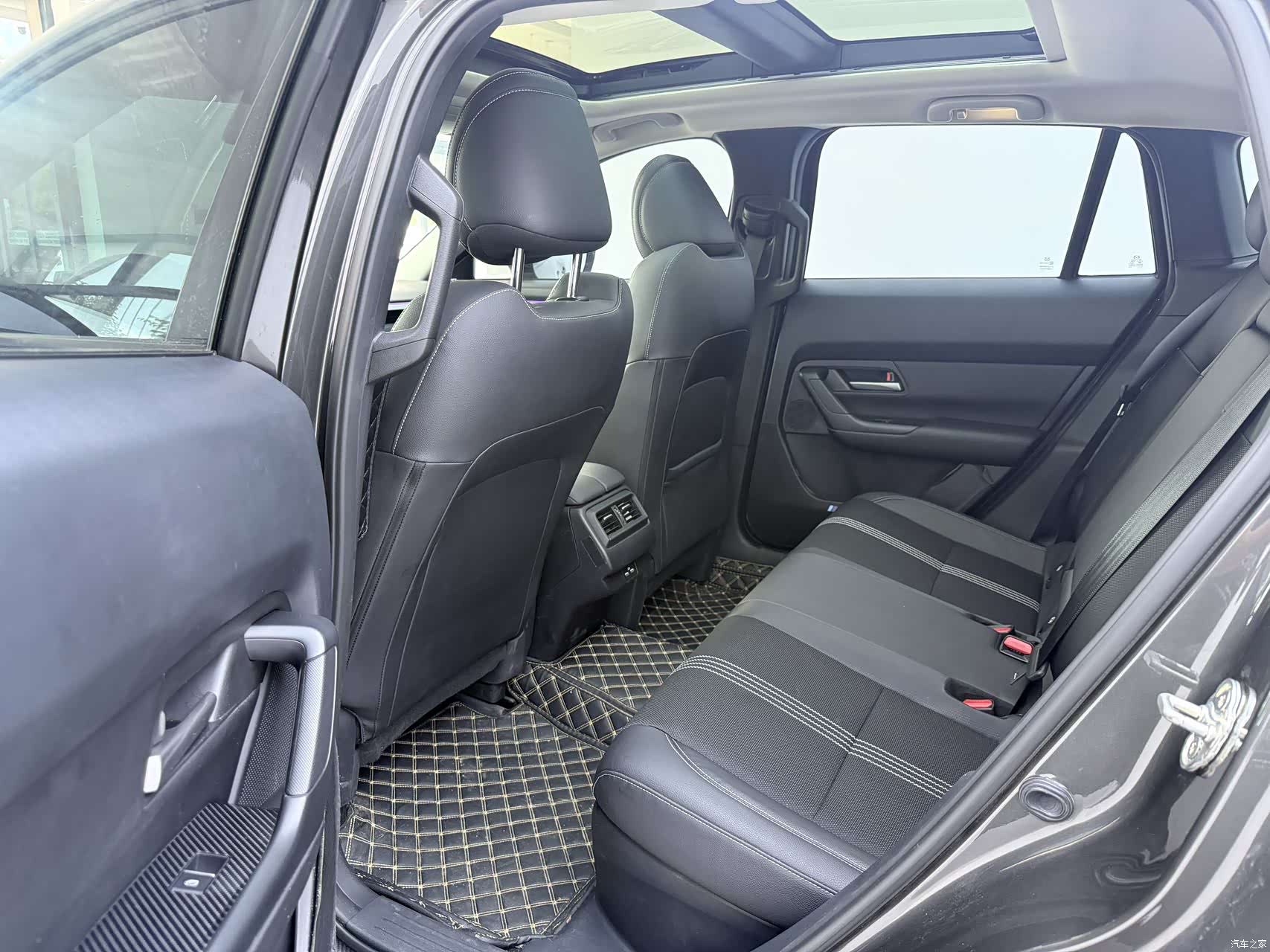 Mazda CX-50, 2023 8