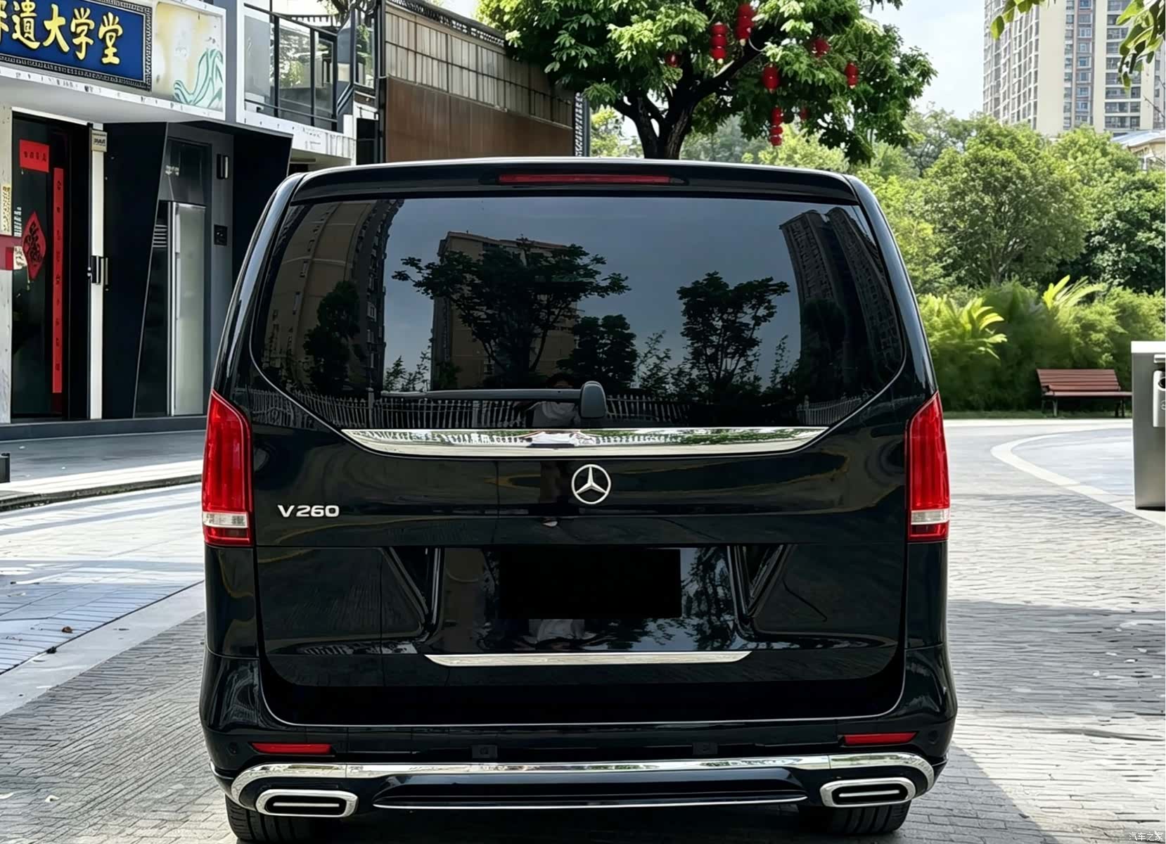 Mercedes-Benz V-Class, 2023 8