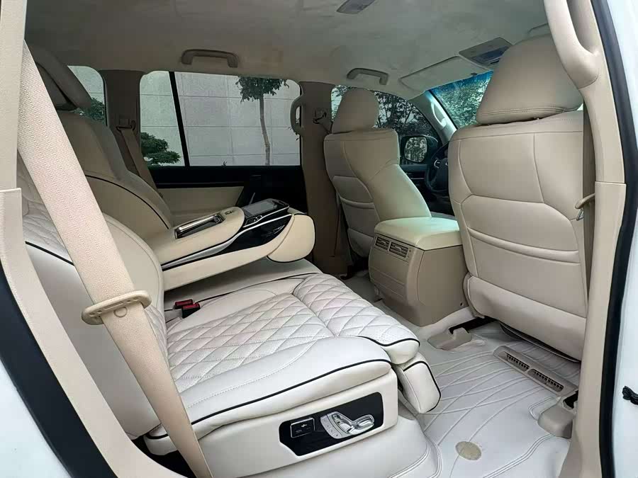 Toyota Land Cruiser 2018, фото 6