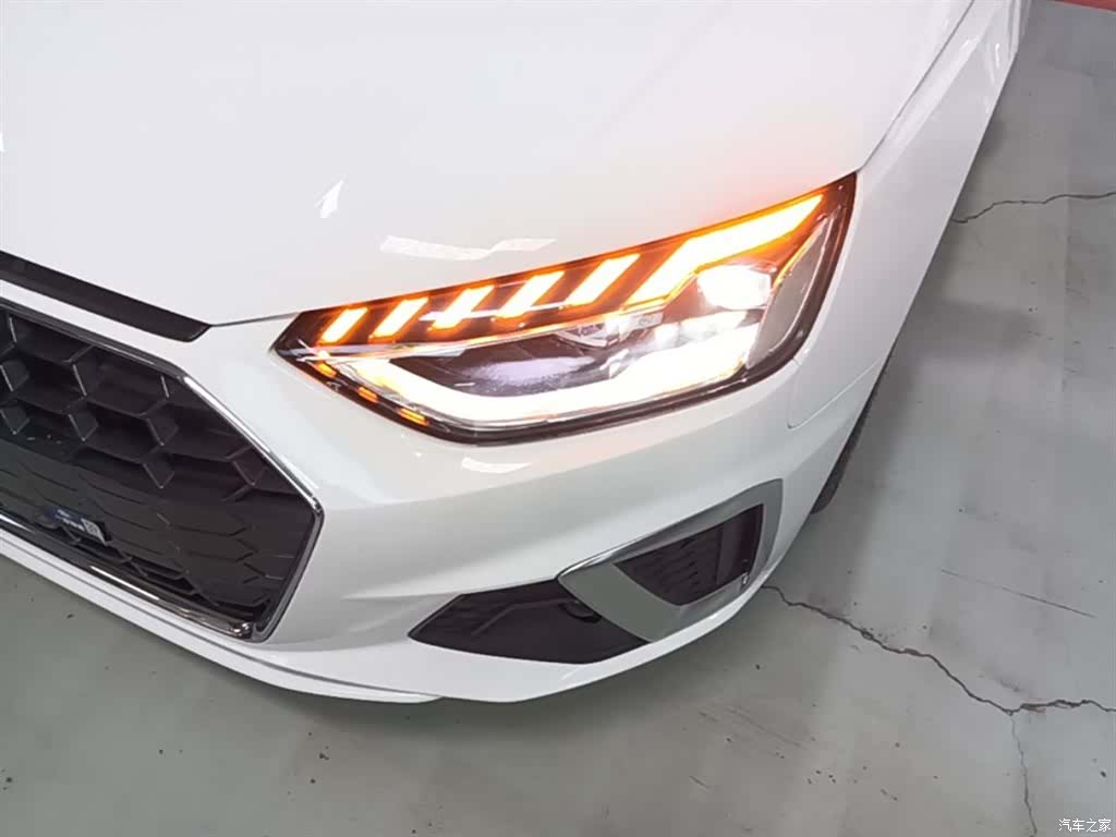 Audi A4L, 2021 24