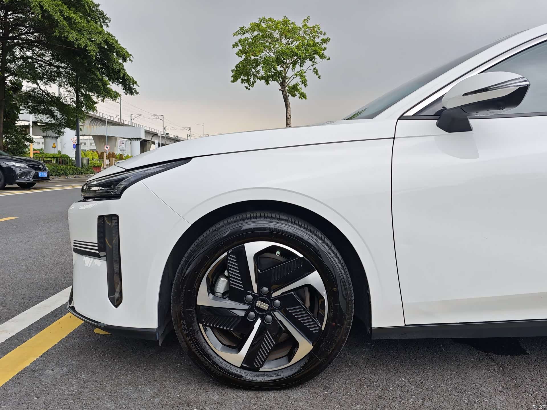 Geely Galaxy L6, 2024 23