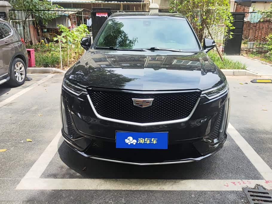 Cadillac XT6