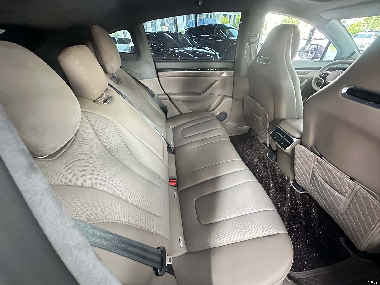 Luxeed R7, 2024 9