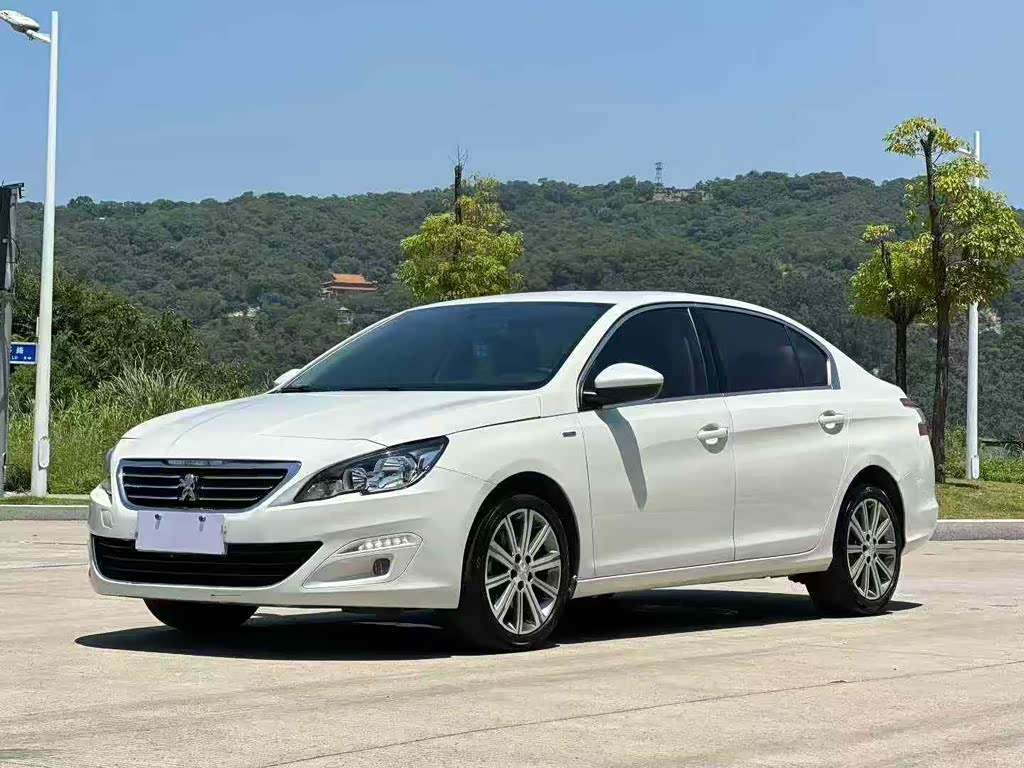 Peugeot 408