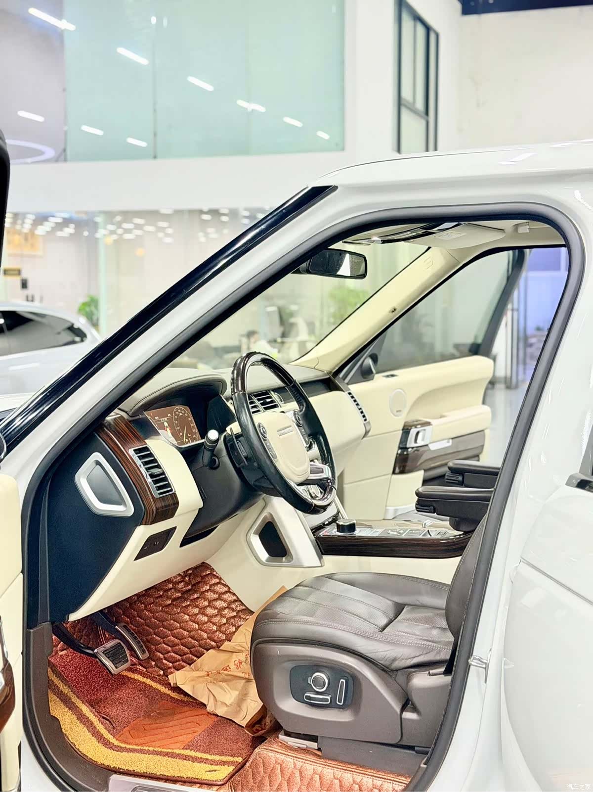 Land Rover Range Rover, 2017 все фото