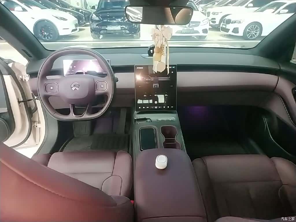 NIO ET5, 2024 10