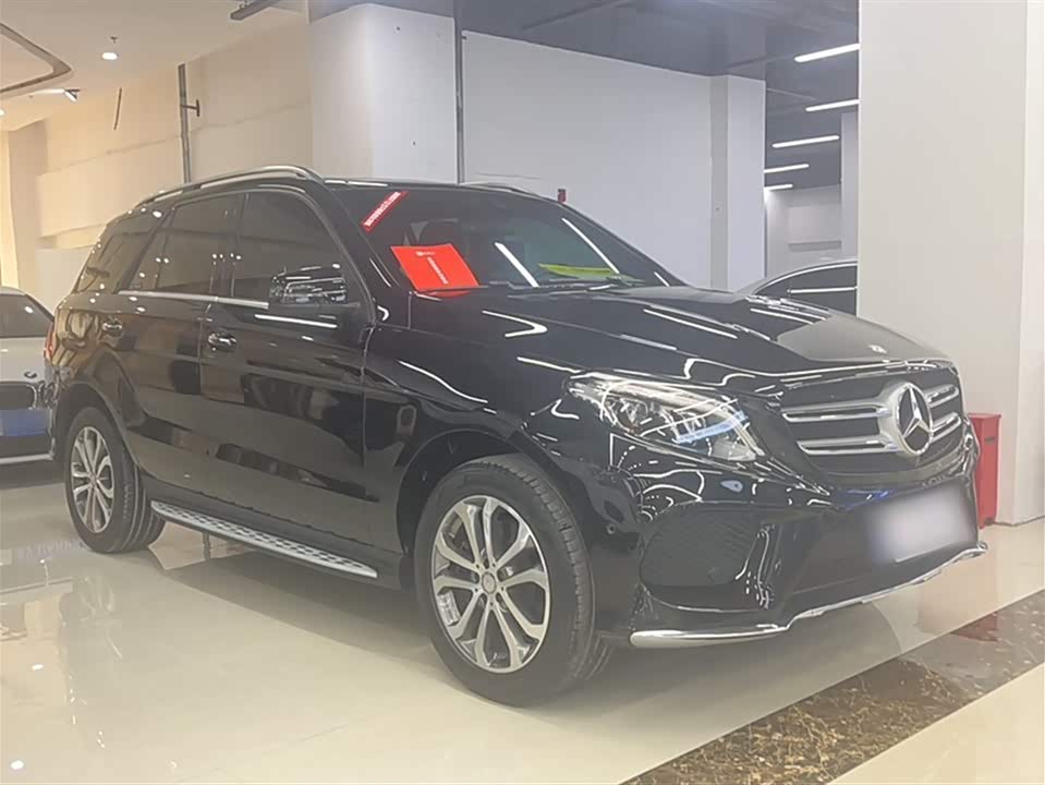 Mercedes-Benz GLE Mercedes-Benz GLE