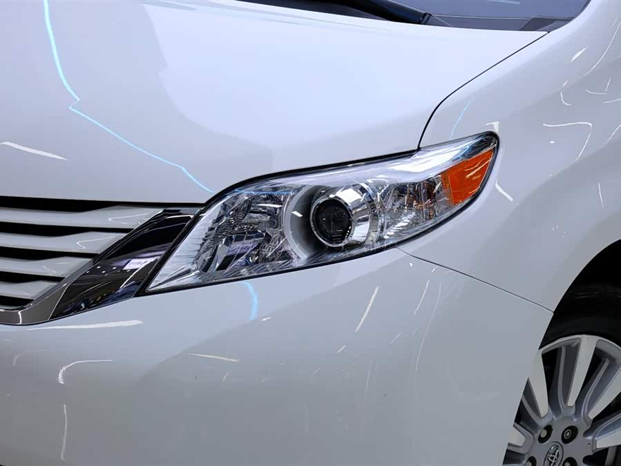 Toyota SIENNA 2017, фото 11