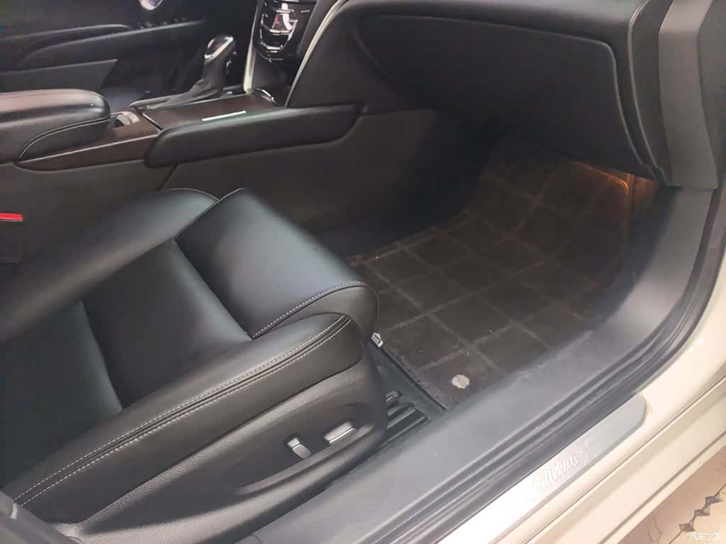 Cadillac XTS, 2019 4