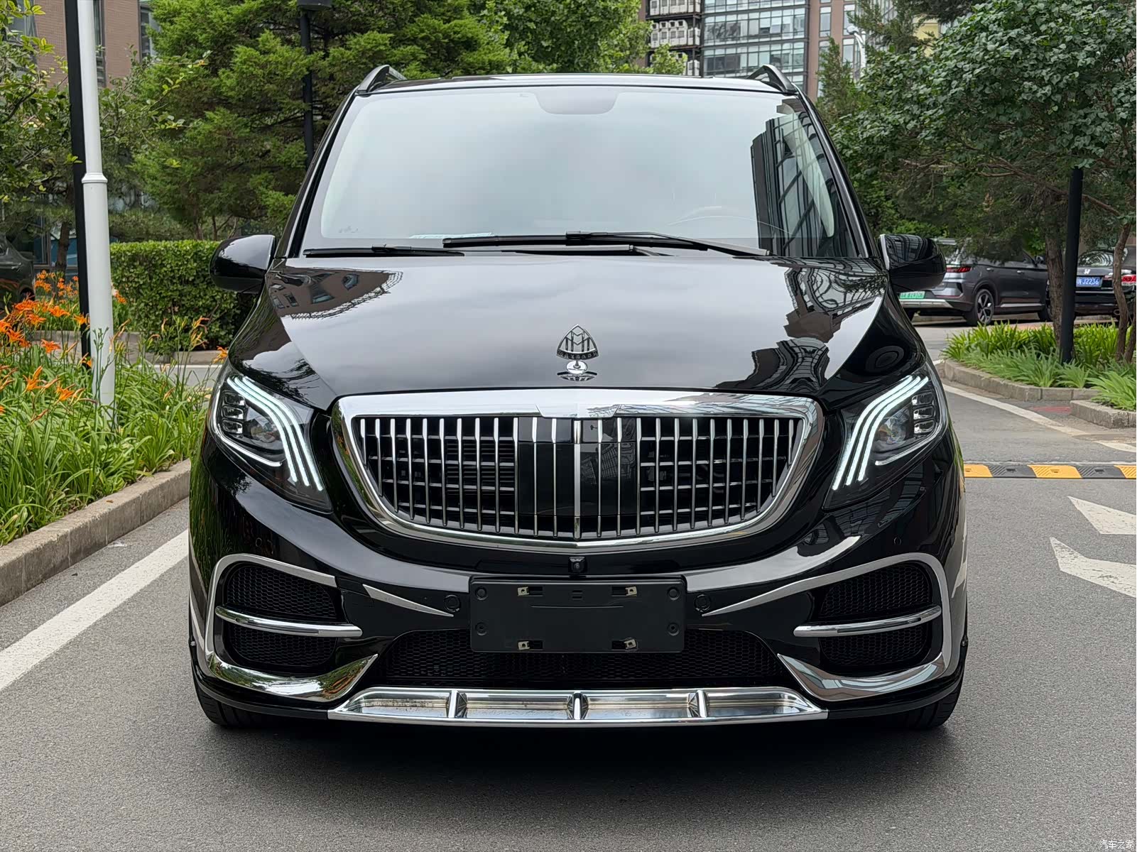 Mercedes-Benz 7, 2023 2
