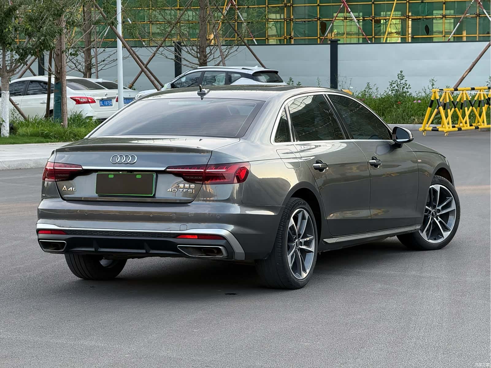 Audi A4L, 2022 3