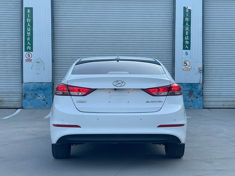 Hyundai Lead