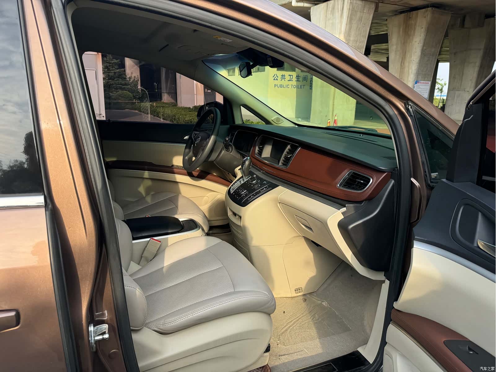Buick GL8, 2019 11