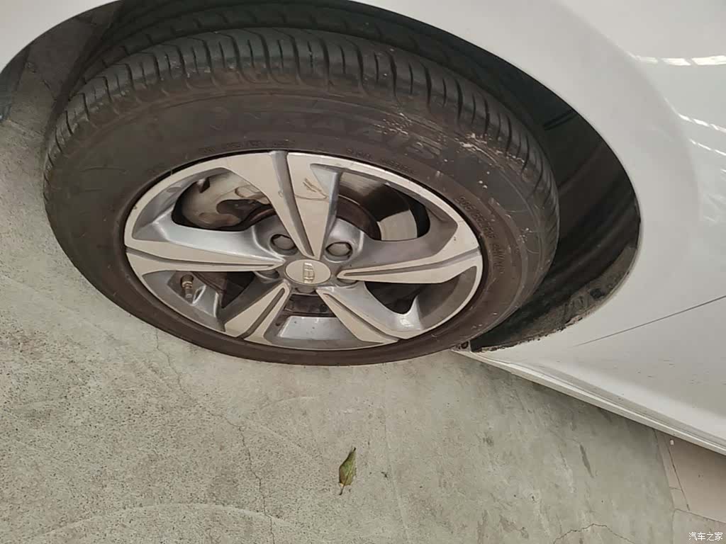 Geely Emgrand, 2020 23