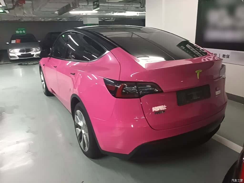 Tesla Model Y, 2021 все фото