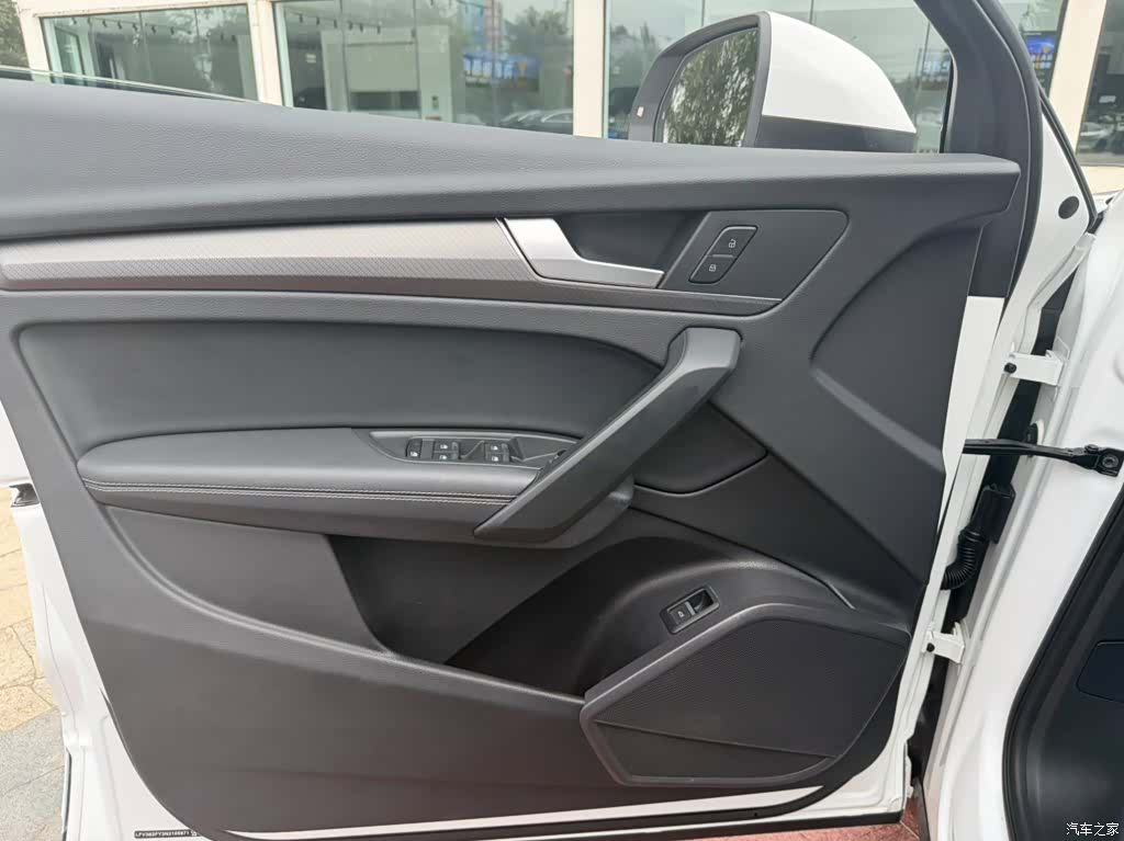 Audi Q5L, 2022 7